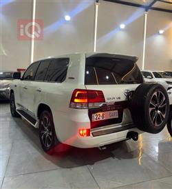 تويوتا لاندكروزر